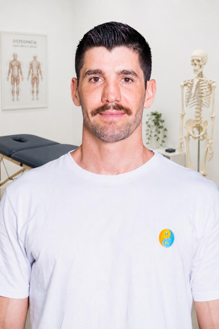 Ivens Arian - Osteopata e Fisioterapeuta